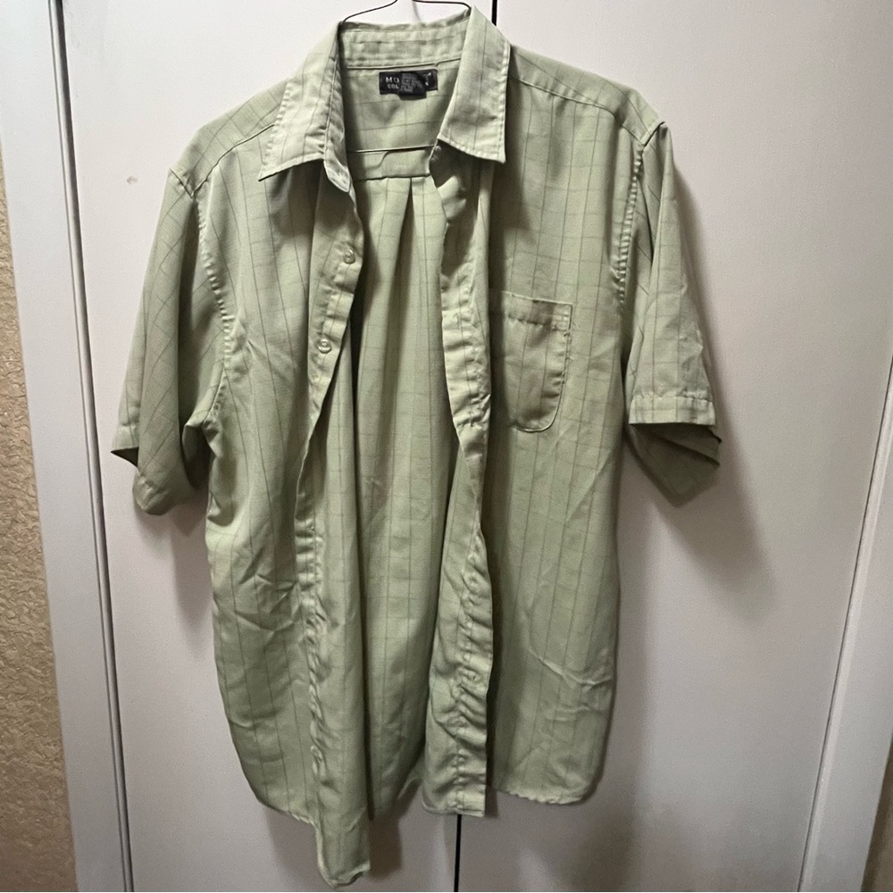 Green Casual Button Down Shirt Lightweight Fabric